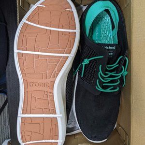 Tropicfeel All-terrain Sneakers in Black Size US 9.5